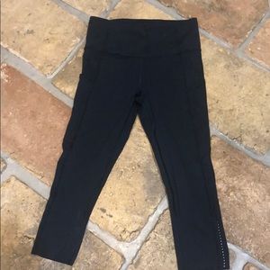 Lululemon blue Capri leggings